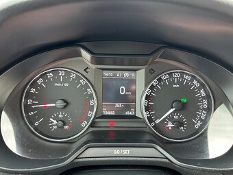 ŠKODA OCTAVIA III 1.6TDI 85KW DSG COMBI STYLE+ NAVI XENON - 11