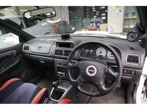 Subaru Impreza Type R STi JDM 1999 coupe kupé 22B 310 koní - 11