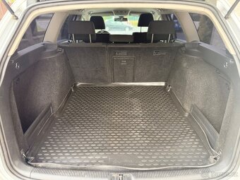 VW PASSAT B6 VARIANT 2.0 TDi 103kW 2007,TAŽNÉ,STK - 11