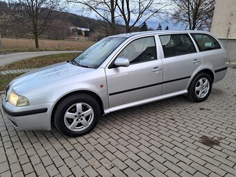 ŠKODA OCTAVIA Combi 1.6i 6/2002 KLIMA,ALU,VYHŘ.SED, STK 2027 - 11