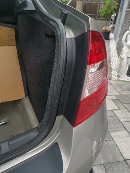 Škoda Rapid 1.2 TSi 63kw - 103454km - LEHKA HAVARIE - 11