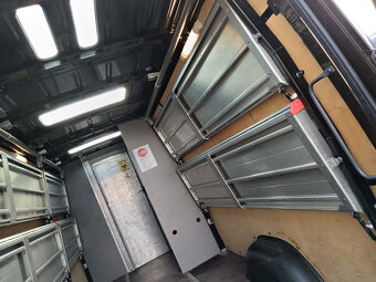 PRODÁME VW CRAFTER - 11