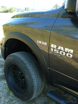 Dodge Ram 1500 - 11