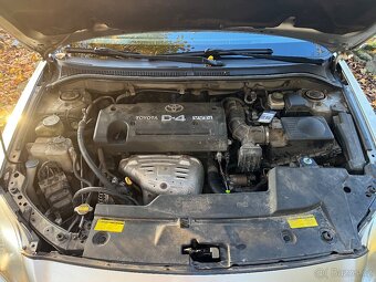 Toyota Avensis 2.0 Benzín - 11