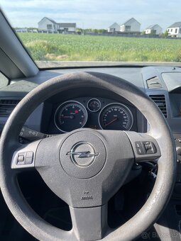Opel zafira 1.9 cdti - 11