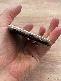 Apple iPhone 11 pro 64GB (100% baterie) - 11