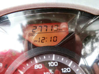 Honda SH 300i (2011) - 11