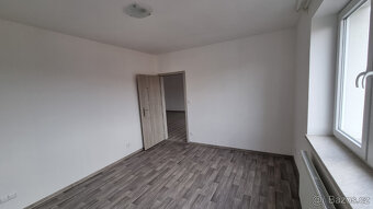 Luxusní byt 4+KK, 108 m2, centrum města, po rekonstrukci - 11