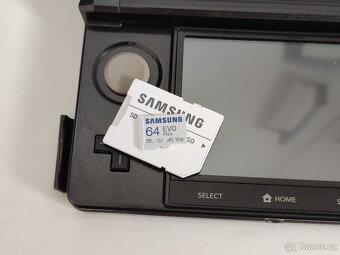 Nintendo 3DS Cosmo Black + homebrew hack a 64GB karta - 11