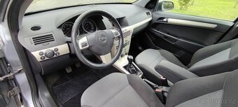 Prodám Opel astra H 1.4i 16V 66Kw r.v.2010 naj.160tis. - 11
