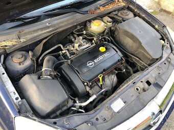 Opel Vectra 1.8i 16v kombi - 11