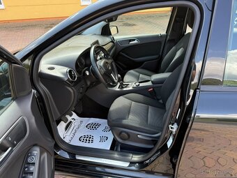M-B TŘÍDY B 180 CDI 80kW-2013-140.704KM-VÝHŘEV,AC- - 11