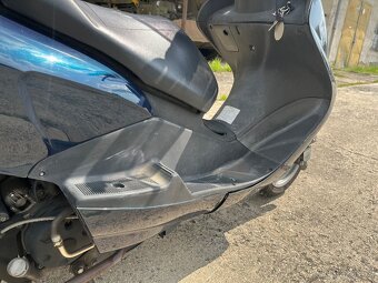 Yamaha YP 125 Majesty - 11