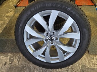 Orig.285/45 R20 VW Touareg III-Montero 760601025C DOT1124 - 11