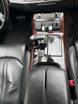 Audi A8 Long s motorem 4.2 TDI – luxusní výbava, po servisu. - 11