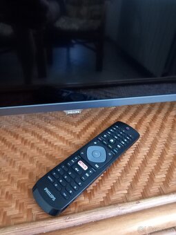 Philips 43PUS6703/12 4K UHD LED Smart - 11