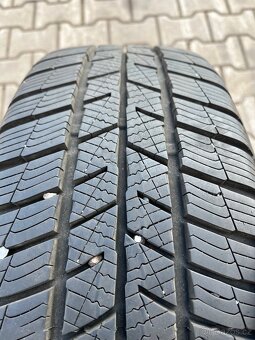 Kompl alu Borbet 5x114,3r18+215/50r18 zimní Barum - 11