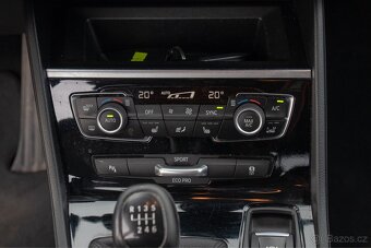 BMW 220i grandtourer - 11