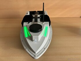 Zavážecí loďka na ryby s GPS - NOVINKA - 11