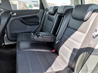 Ford Focus 2.0 107kw Titanium - 11