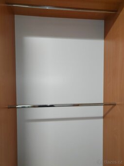 Šatna ve tvaru U lamino buk - 11