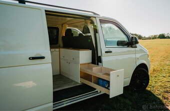 Transporter T5.1 obytná dodávka - 11
