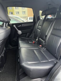 Honda CR-V 2.0i Executive 4x4 • Automat • 2007 • 144 999 km - 11