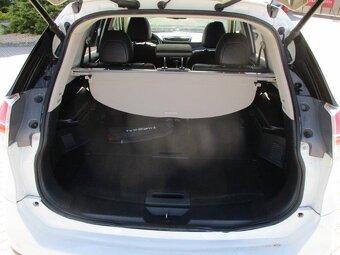 NISSAN X-Trail 1,6 dCi 130 Tekna Automat Pano 2015 - 11