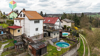 Prodej celoročně obyvatelné chaty v malebné krajině v Chrást - 11