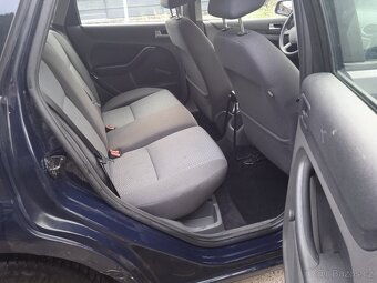 FORD FOCUS KOMBI II 1.6TDCi66kw,rv5/2006,JEDE PĚKNĚ - 11