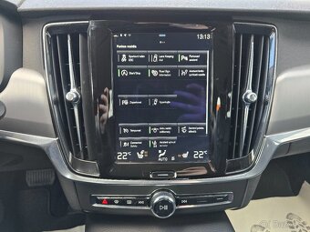 VOLVO V90 2,0 140kW D4 AWD Drive-E MOMENTUM Auto LED KŮŽE - 11
