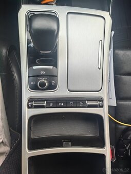 Kia Stinger 3.3biturbo AWD EU - 11