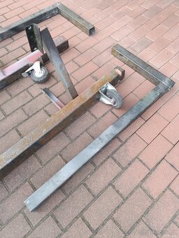 Naklápěcí kolébka - zvedák pro renovaci veterána. - 11