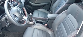 MG ZS 1.0 TGI - 11