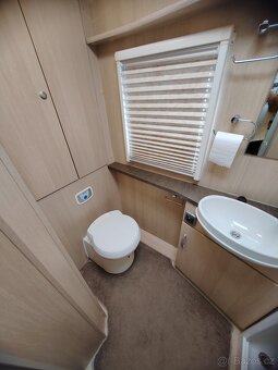 SWIFT STERLING ECCLES SOLITAIRE,SOLAR,MOVER,VELKÁ KOUPELNA - 11