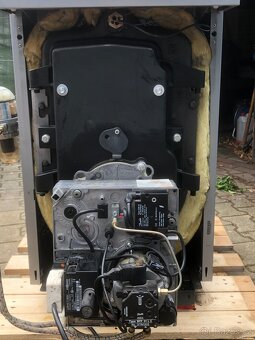 Prodám litinový kotel na olej 33 -36 Kw - 11