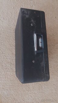 Prodám švýcarský starožitní psací stroj Hermes v kufríku - 11