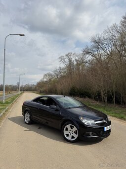 Opel Astra H TwinTop 1.8i - 11