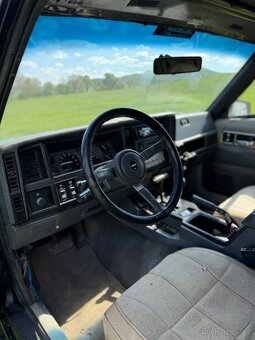Jeep Xj 4.0 Patrol nápravy vše v TP - 11