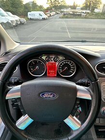 Ford Focus II 1.6 TDCi - 11