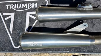 Triumph Street twin 900 - 11