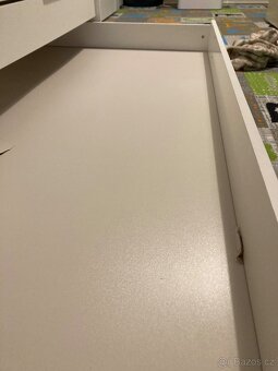 Klups dřevěná postýlka s šuplíky a přebalovacím pultem - 11