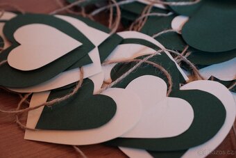 Svatební dekorace (stoly, auta, okna) + vybavení fotokoutku - 11