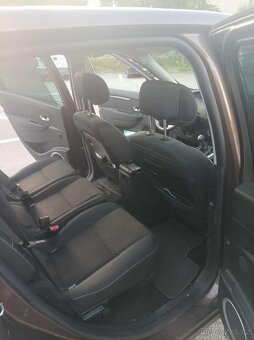 Renault Grand Scenic III 1.5 diesel - 11