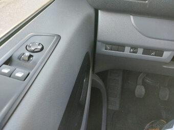 PEUGEOT EXPERT TRAVELLER 2.0HDI,110KW,8-MIST,ČR. - 11