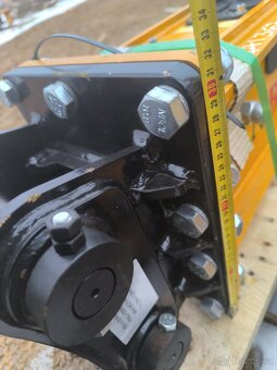 Hydraulické kladivo pro 1,5-2,5t - 11