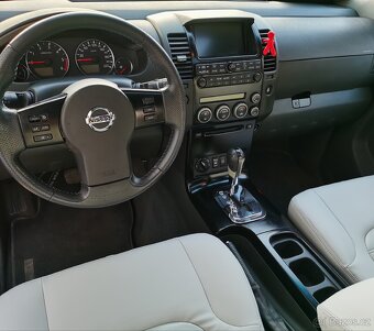 Nissan Pathfinder Platinum 2.5d kompletní servis - 11
