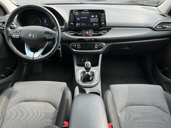 Hyundai i30 1.6 CRDI SMART ČR NOVÉ - 11