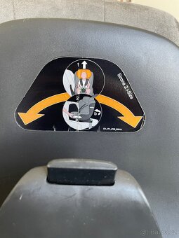 Cybex Z i-size + Isofix zakladna Z (otocni) - 11