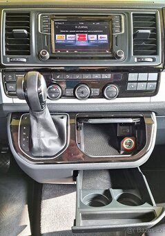 Volkswagen Multivan T6 2.0 TDI 110kW DSG 4Motion Highline - 11